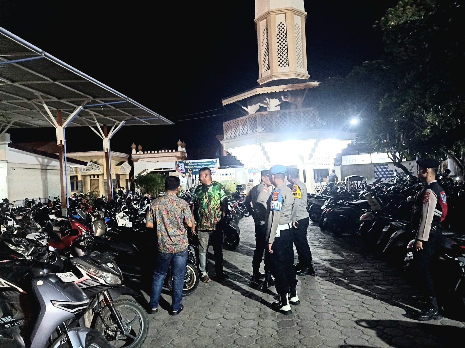 Antisipasi Curanmor Saat Tarawih, Polres Lhokseumawe Patroli Masjid