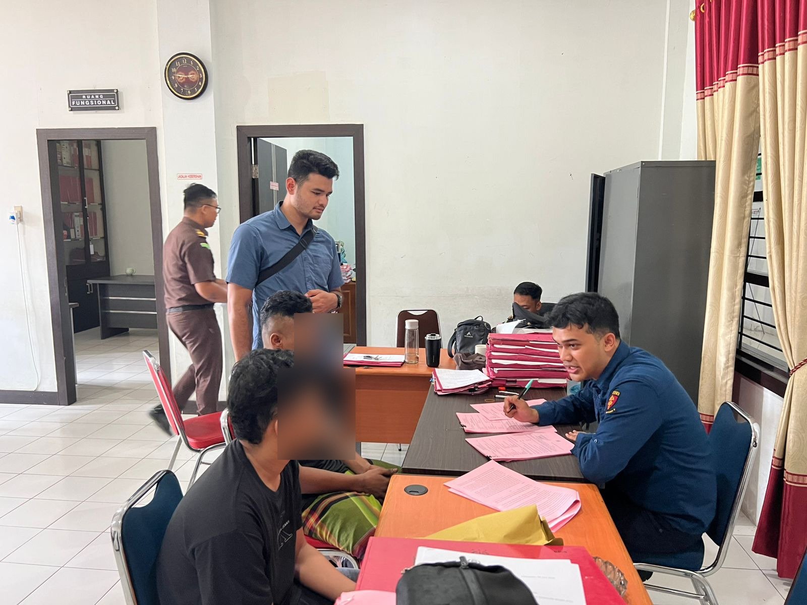 Satresnarkoba Polres Aceh Utara Serahkan Empat Tersangka Kasus Sabu ke Kejaksaan